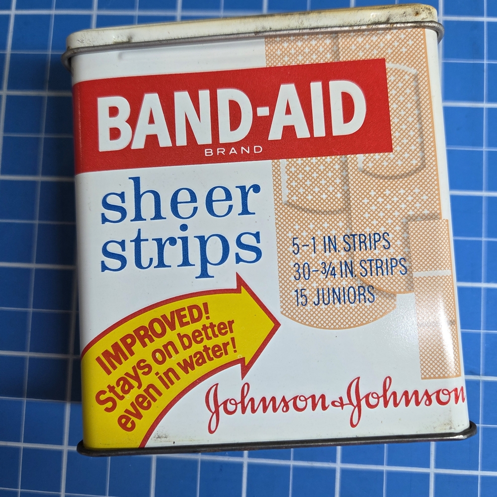 Band-Aid Sheer Strips Tin